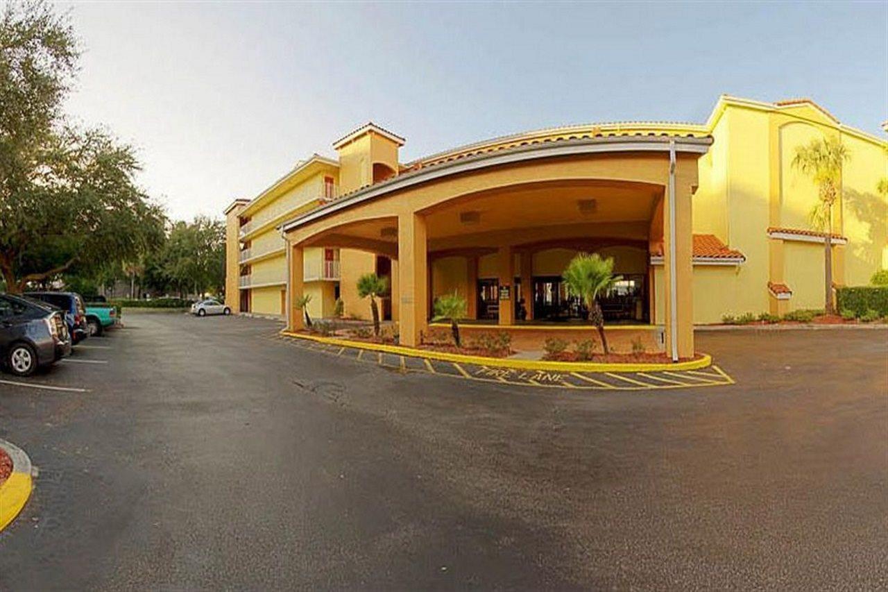 Mai Hana Hotel- Intl Drive, Trademark Collection By Wyndham Williamsburg Eksteriør billede